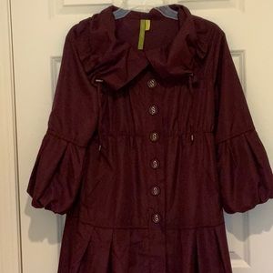Designer light weight dress coat Size M new.